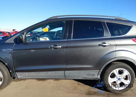 2016 Ford Escape Se z USA, uszkodzony, nr VIN 1FMCU0G97GUB07910